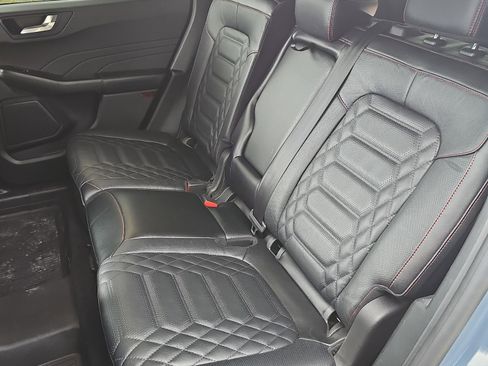 Used 2023 Ford Escape ST-Line Elite w/ Premium Technology Package AWD/4WD image 15