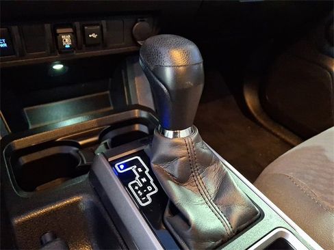 Certified 2022 Toyota Tacoma SR5 image 21