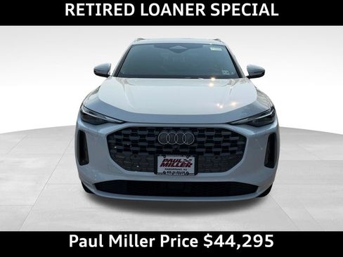 Used 2025 Audi Q5 Premium w/ Convenience Package AWD/4WD image 2