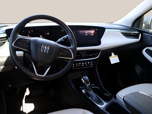 Used 2024 Buick Encore GX Avenir image 13
