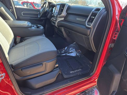 Used 2024 RAM 2500 Big Horn w/ Bed Utility Group image 20