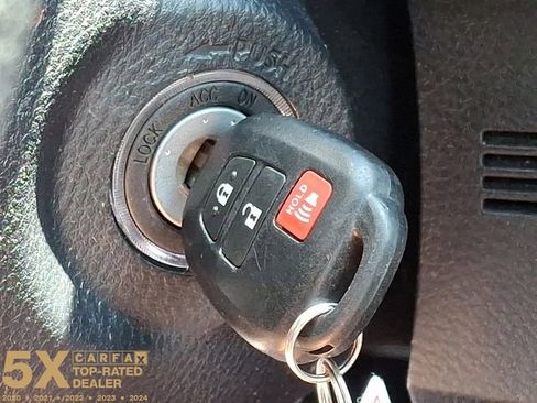 Certified 2023 Toyota Tacoma SR AWD/4WD image 29