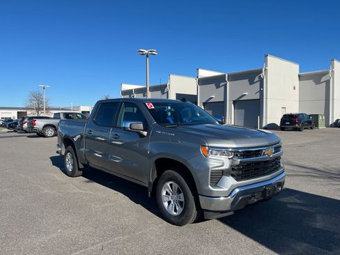 Used 2025 Chevrolet Silverado 1500 LT image 11