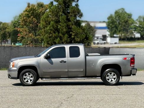 Used 2012 GMC Sierra 1500 SLE w/ Power Tech Package AWD/4WD image 8