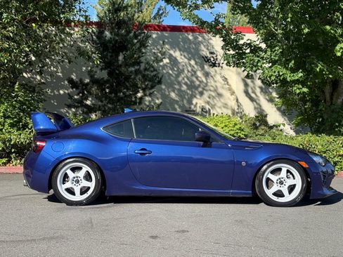 Used 2020 Toyota 86 image 15