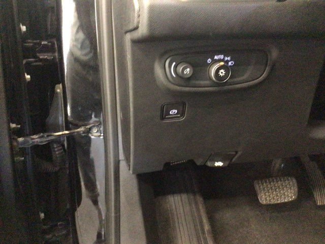 Used 2019 GMC Terrain SLE AWD/4WD image 16