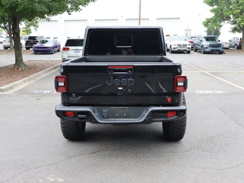 Used 2023 Jeep Gladiator Overland AWD/4WD image 9