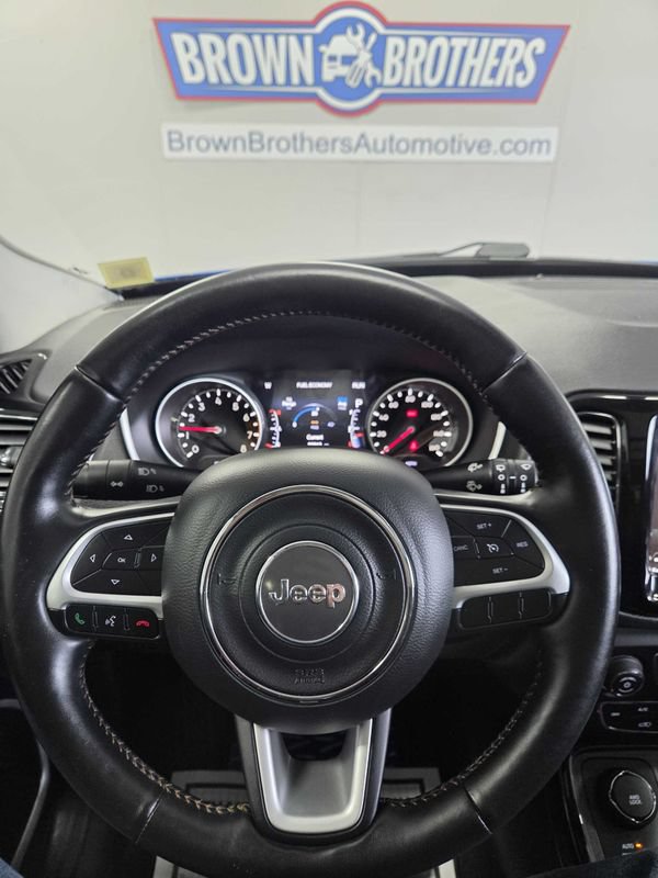 Used 2019 Jeep Compass Limited AWD/4WD image 11