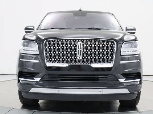 Used 2020 Lincoln Navigator L Reserve w/ Luxury Package AWD/4WD image 8