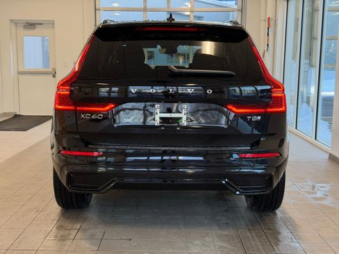 New 2026 Volvo XC60 T8 Ultra w/ Protection Package Premier image 7