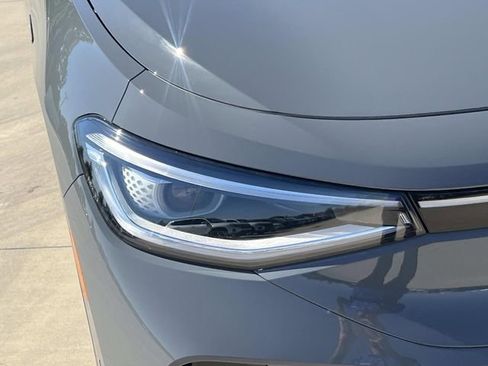 New 2025 Volkswagen ID.4 Pro S image 8