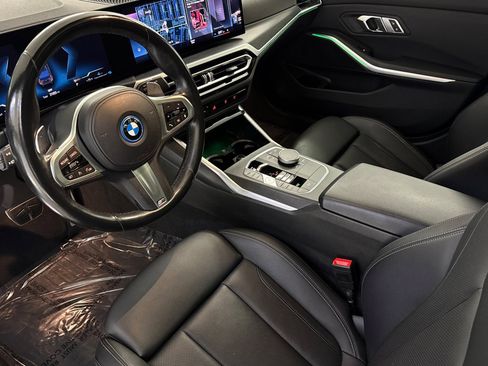 Used 2023 BMW 330e w/ M Sport Package RWD image 4