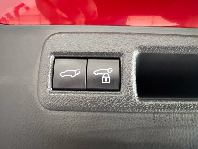 Used 2024 Toyota Venza Nightshade AWD/4WD image 9