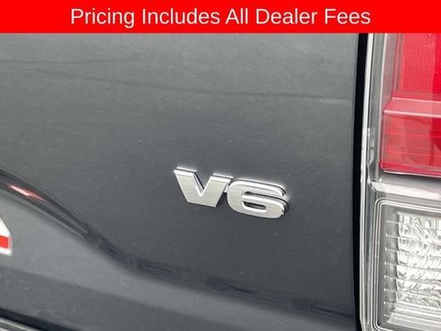 Used 2023 Toyota Tacoma TRD Sport w/ Advanced Technology Package AWD/4WD image 7