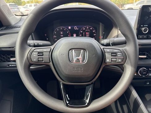 New 2025 Honda Accord SE image 5