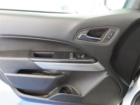 Used 2022 Chevrolet Colorado LT w/ Fleet Safety Package image 15