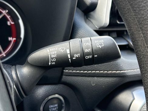 Used 2025 Toyota RAV4 XLE image 17