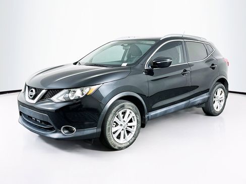 Used 2017 Nissan Rogue Sport SV w/ SV All-Weather Package FWD image 3