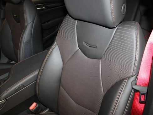 Used 2025 Cadillac CT5 V w/ Technology Package image 10