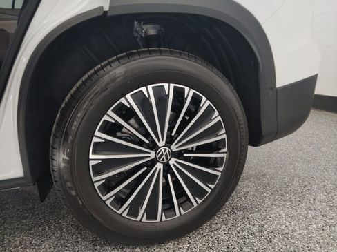 New 2026 Volkswagen Tiguan S FWD image 19