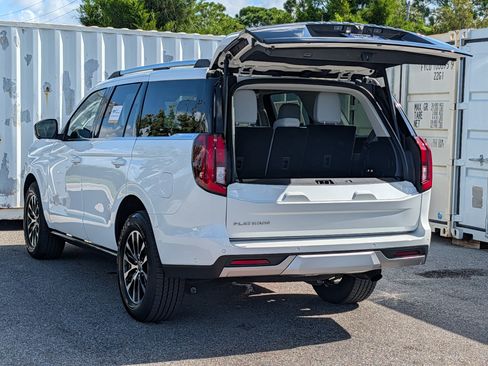 Certified 2025 Ford Expedition Platinum AWD/4WD image 14