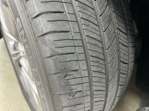 Certified 2024 Honda Accord EX image 28