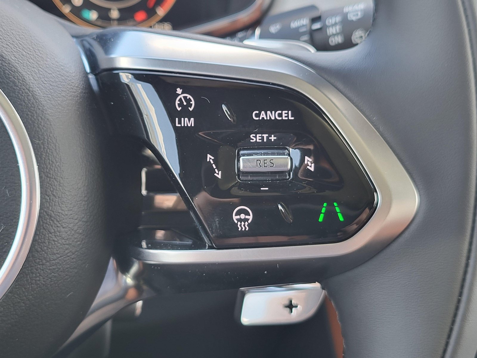 New 2026 Jaguar F-PACE R-Dynamic S AWD/4WD image 32