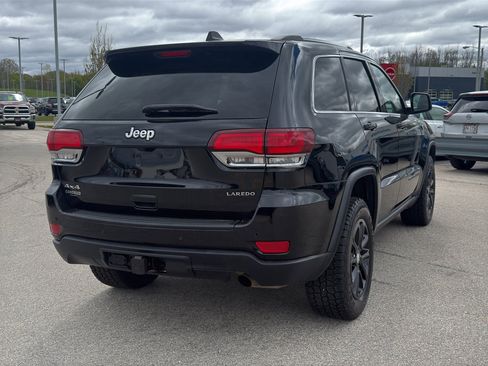 Used 2021 Jeep Grand Cherokee Laredo w/ Security & Convenience Group AWD/4WD image 5