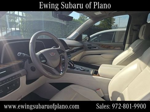 Used 2021 Cadillac Escalade Premium Luxury Platinum AWD/4WD image 5