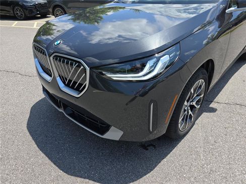 Certified 2026 BMW X3 xDrive30i w/ Convenience Package AWD/4WD image 9