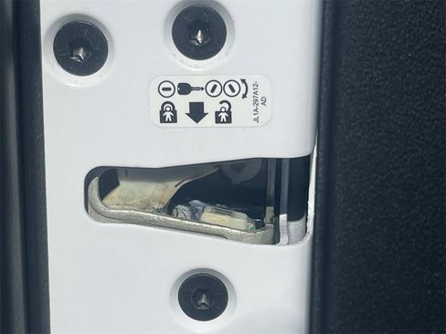 Used 2021 Ford F150 XLT w/ Equipment Group 302A High image 14