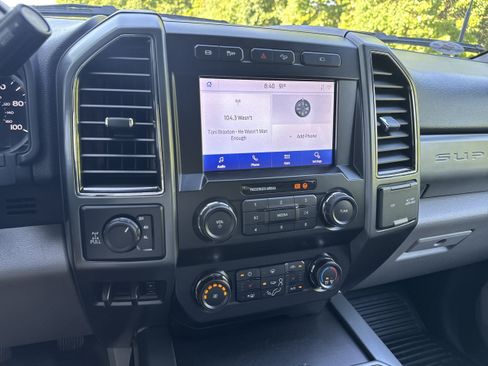 Used 2022 Ford F250 XLT w/ XLT Premium Package AWD/4WD image 17