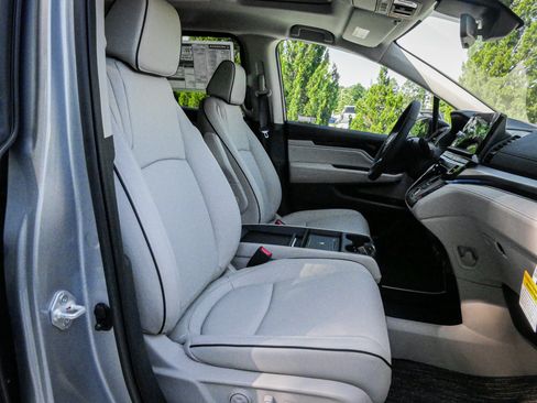 New 2026 Honda Odyssey Touring image 34