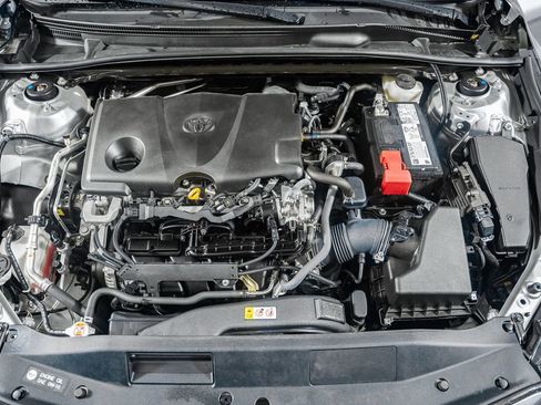 Used 2023 Toyota Camry SE image 18