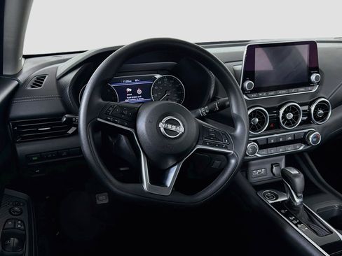 Used 2025 Nissan Sentra SV FWD image 18
