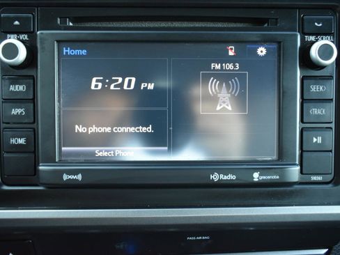 Used 2019 Toyota Tacoma SR5 image 20