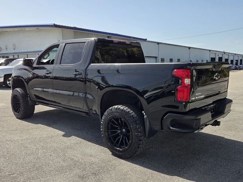 Used 2023 Chevrolet Silverado 1500 RST AWD/4WD image 3