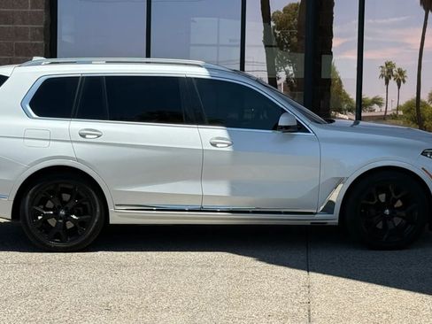 Used 2021 BMW X7 xDrive40i w/ Premium Package AWD/4WD image 14