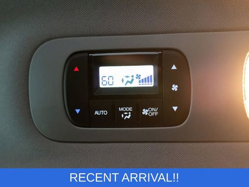 Used 2023 Honda Odyssey Touring image 10