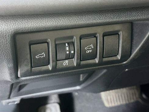 Certified 2025 Subaru Outback Limited XT AWD/4WD image 15