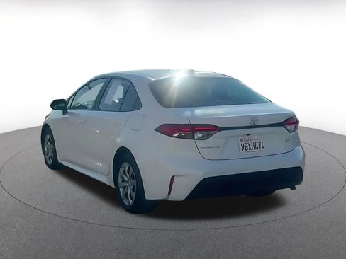 Used 2023 Toyota Corolla LE image 11