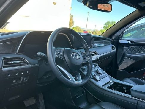 Used 2021 Hyundai Palisade Calligraphy image 6