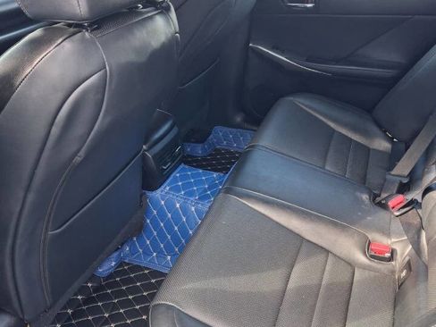 Used 2014 Lexus IS 250 w/ F-Sport Package RWD image 4