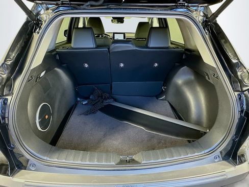 Certified 2025 Toyota Corolla Cross XLE w/ Convenience Package FWD image 26