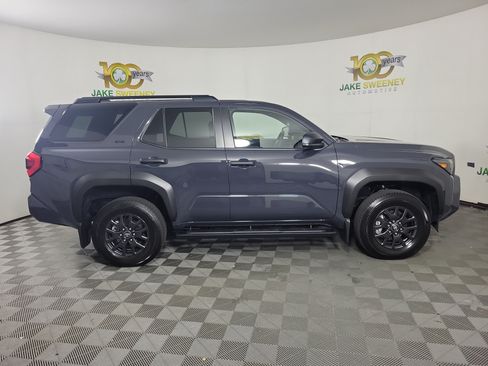 Used 2026 Toyota 4Runner SR5 AWD/4WD image 8
