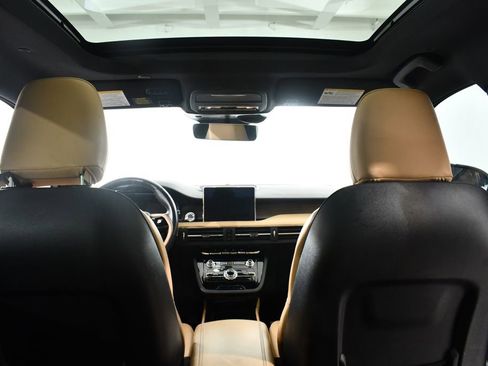 Used 2022 Lincoln Corsair Reserve w/ Equipment Group 201A image 17