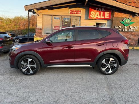 Used 2017 Hyundai Tucson Sport image 2