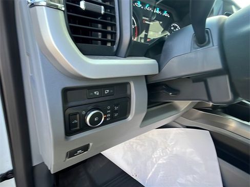Used 2024 Ford F350 XLT w/ FX4 Off-Road Package image 24