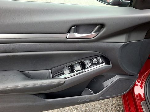 Used 2024 Nissan Altima 2.5 SL image 13