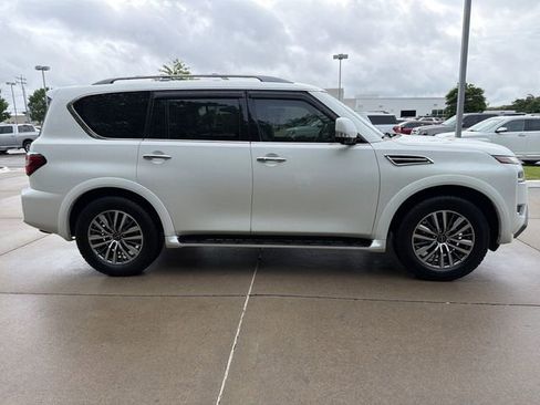 Used 2023 Nissan Armada SL w/ Captain's Chairs Package RWD image 6